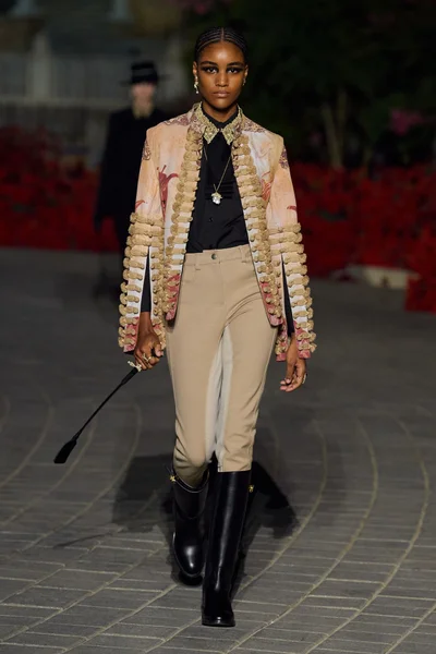 Look 63
